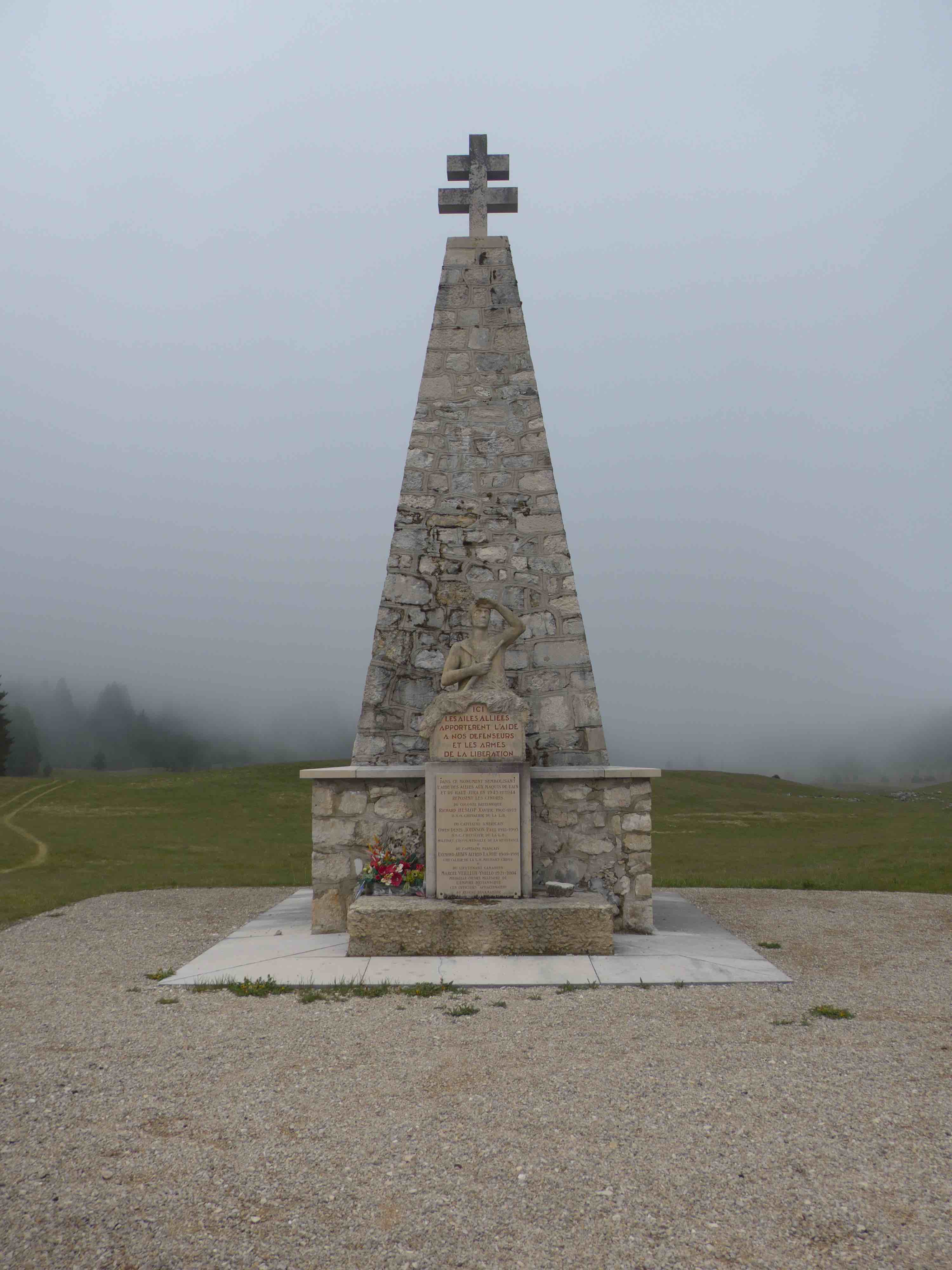 009 Monument aux allies Nantua 10